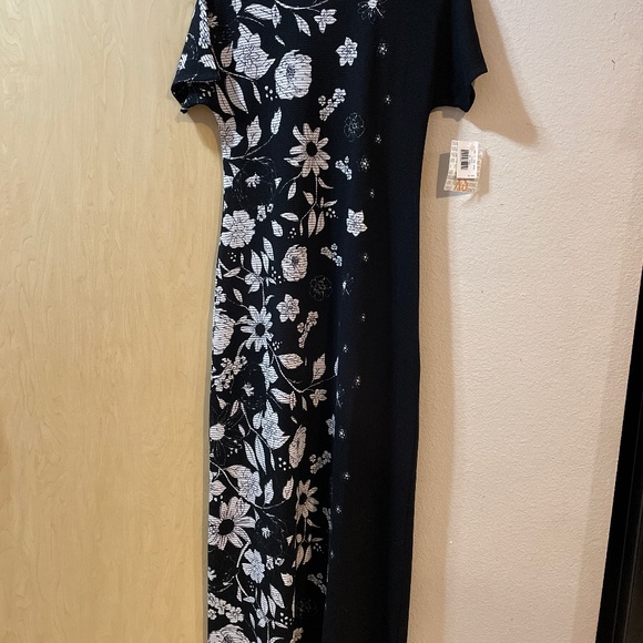 LuLaRoe Dresses & Skirts - Women XS Lularoe Maria Maxi Dress NWT